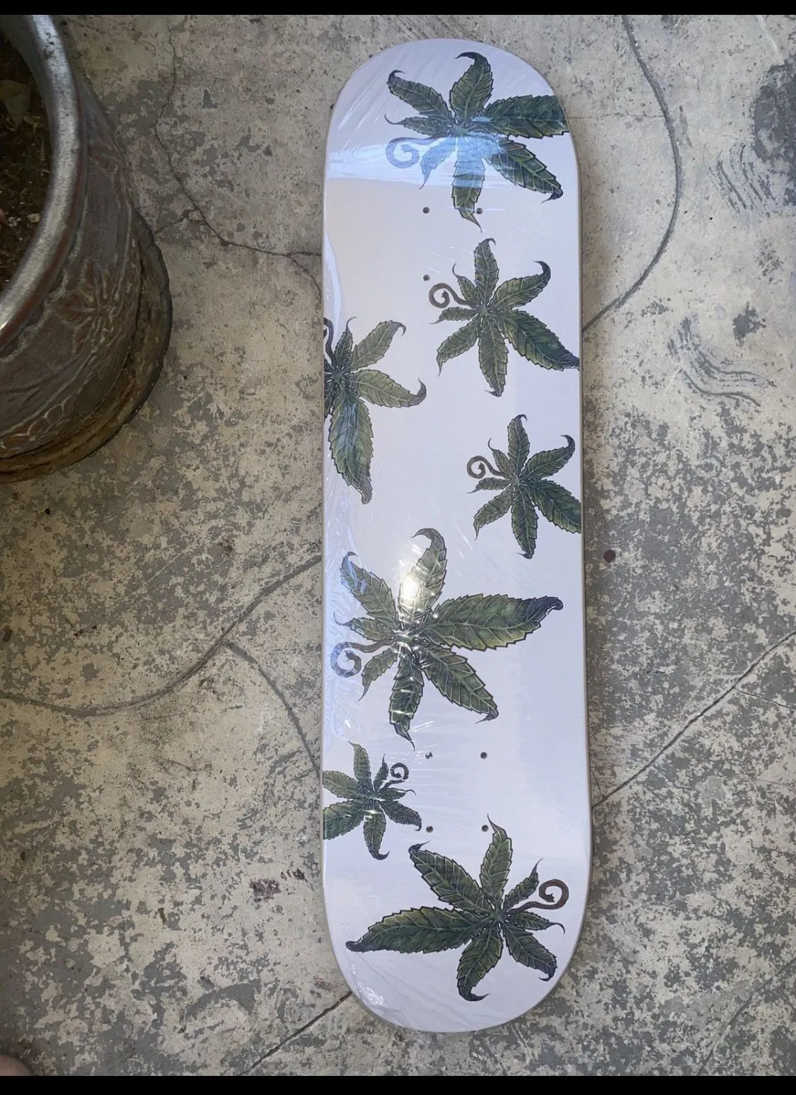 Product image for CONART ® SK8 DECK skateboard deck THE CHRONIC BY: PJAY  Sealed new  CONART SKATE   sizes: 9.0  Intro