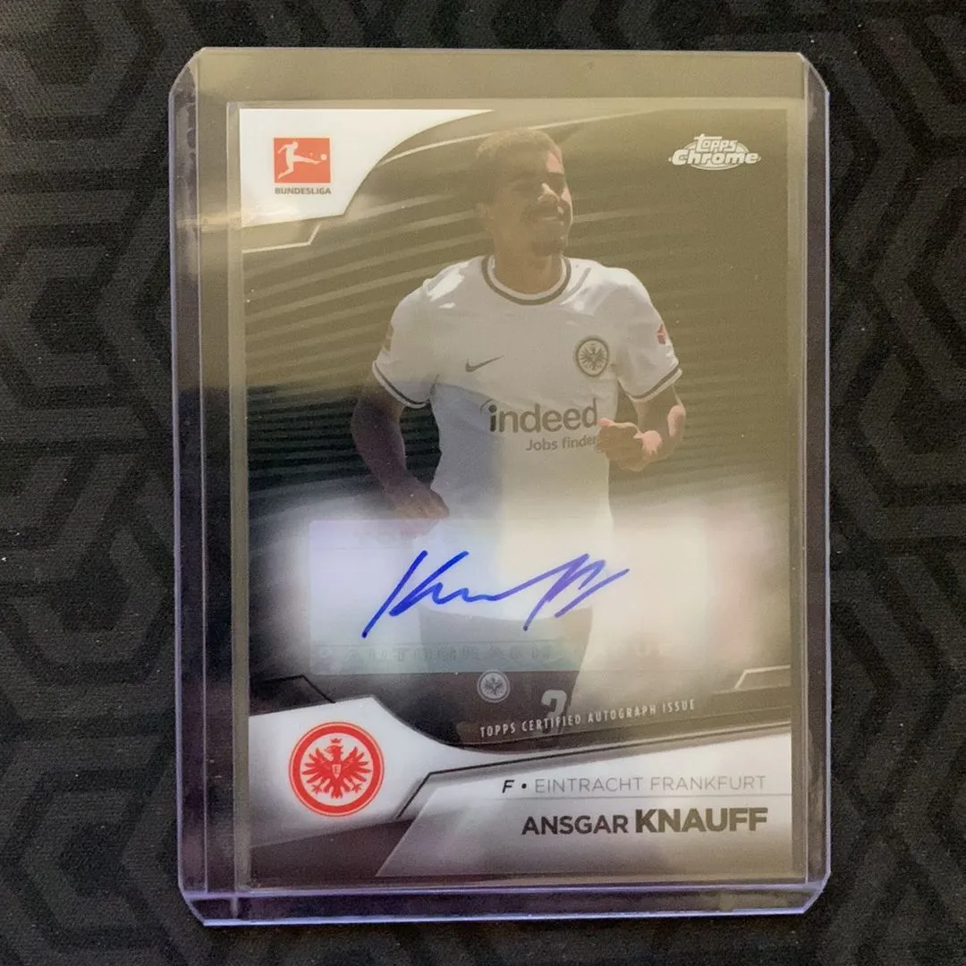 Product image for 2022-23 Topps Chrome Bundesliga Ansgar Knauff Black Refractor Auto