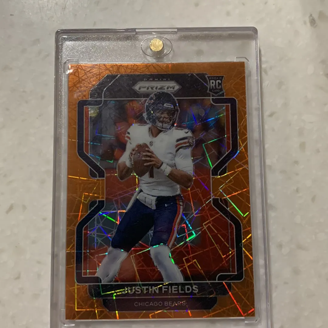 Product image for 2021 Justin Fields Prizm #334 Rookie Orange Lazer Bears