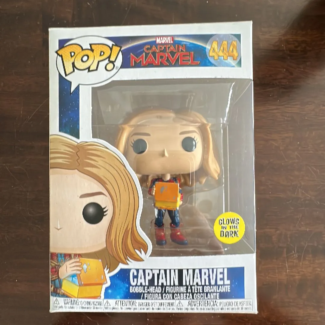 Product image for Captain Marvel (Tesseract)