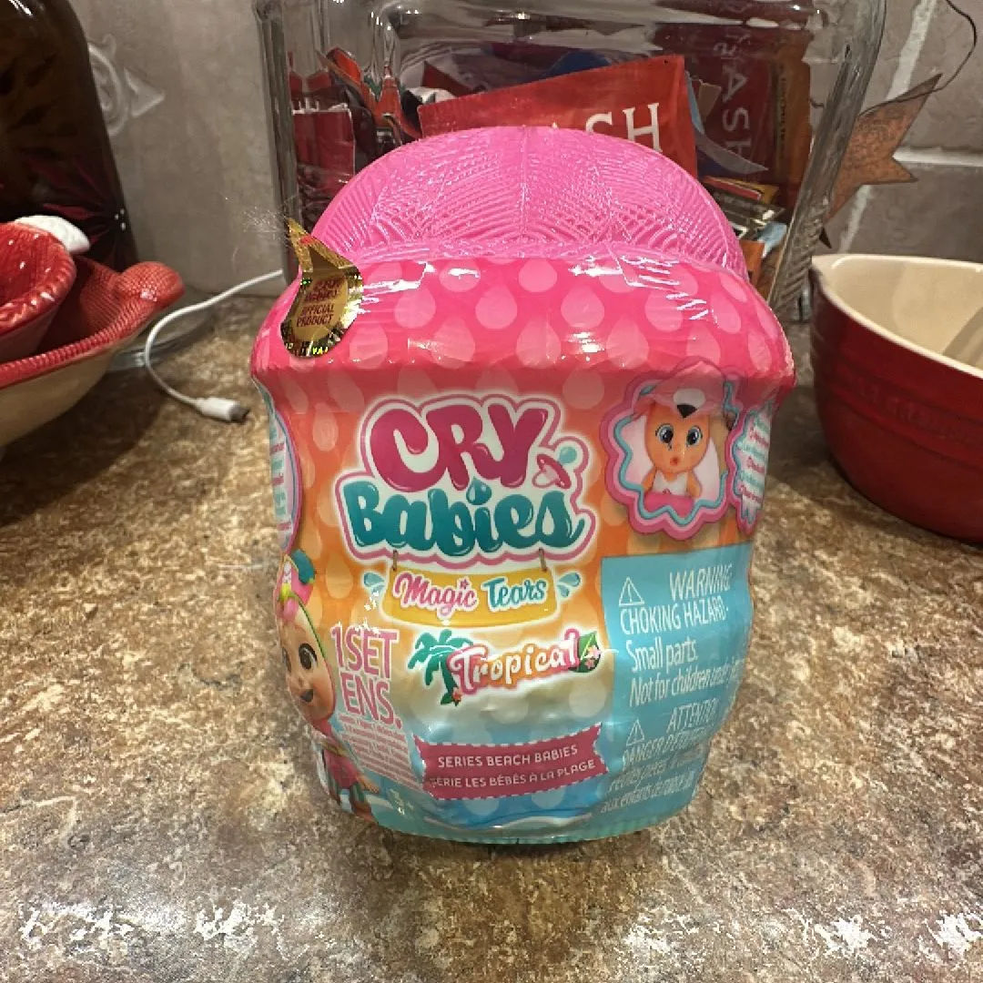 Product image for Cry Babies Magic Tears Tropical Series Beach Babies