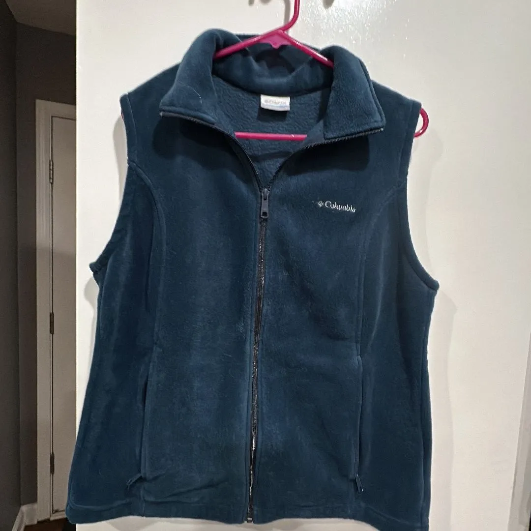 Product image for Columbia vest size large