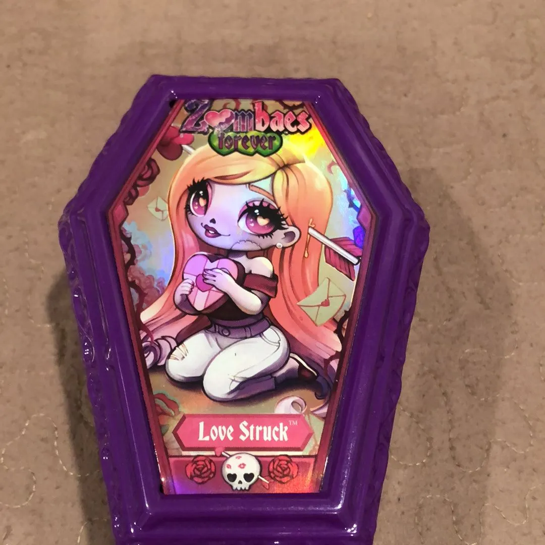 Product image for Zombaes Forever Love Struck
