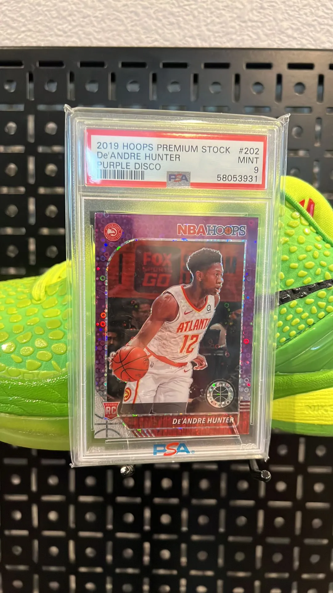 Product image for 2019 Panini Hoops Premium Stock De'Andre Hunter 202 Purple Disco PSA MINT 9
