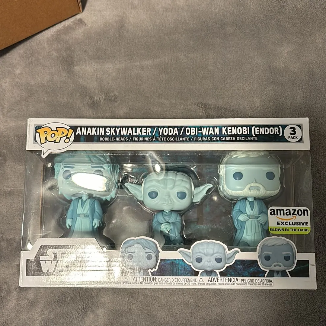 Product image for Anakin Skywalker / Yoda / Obi- Wan Kenobi (Endor) (Glows in the Dark)