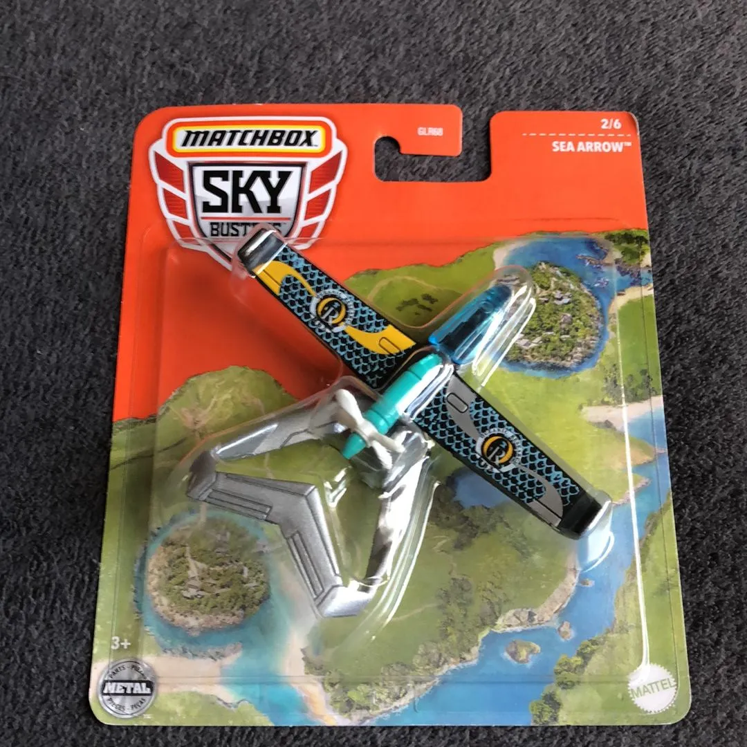 Product image for Matchbox SkyBusters Sea Arrow - Silver/Blue 2/6 HFX61-4B10 Asst. GLR68 2022