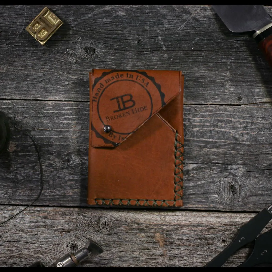 Product image for (Chestnut Brown) Gentleman Cut Card Wallet