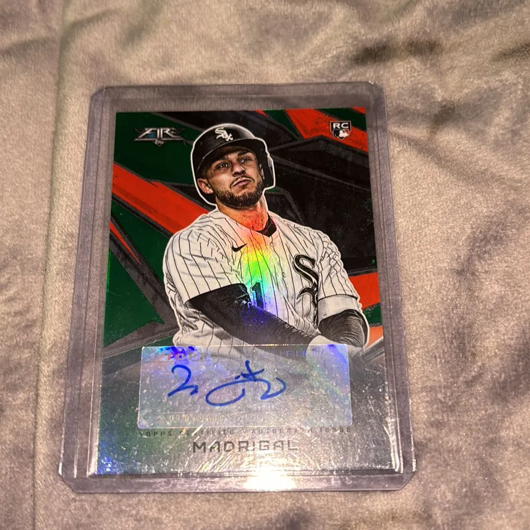 Product image for Nick madrigal RC Topps Fire Auto /75