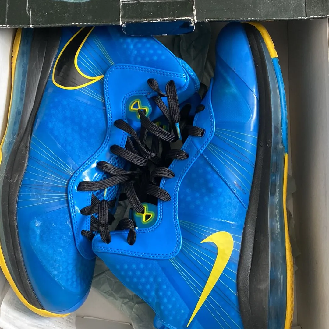 Product image for Lebron 8 “ entourage”  sz 12