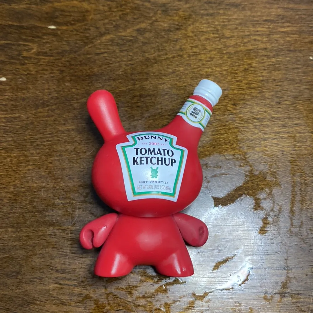 Product image for KidRobot Dunny 2010 Series Tomato Ketchup Mini Vinyl Figure