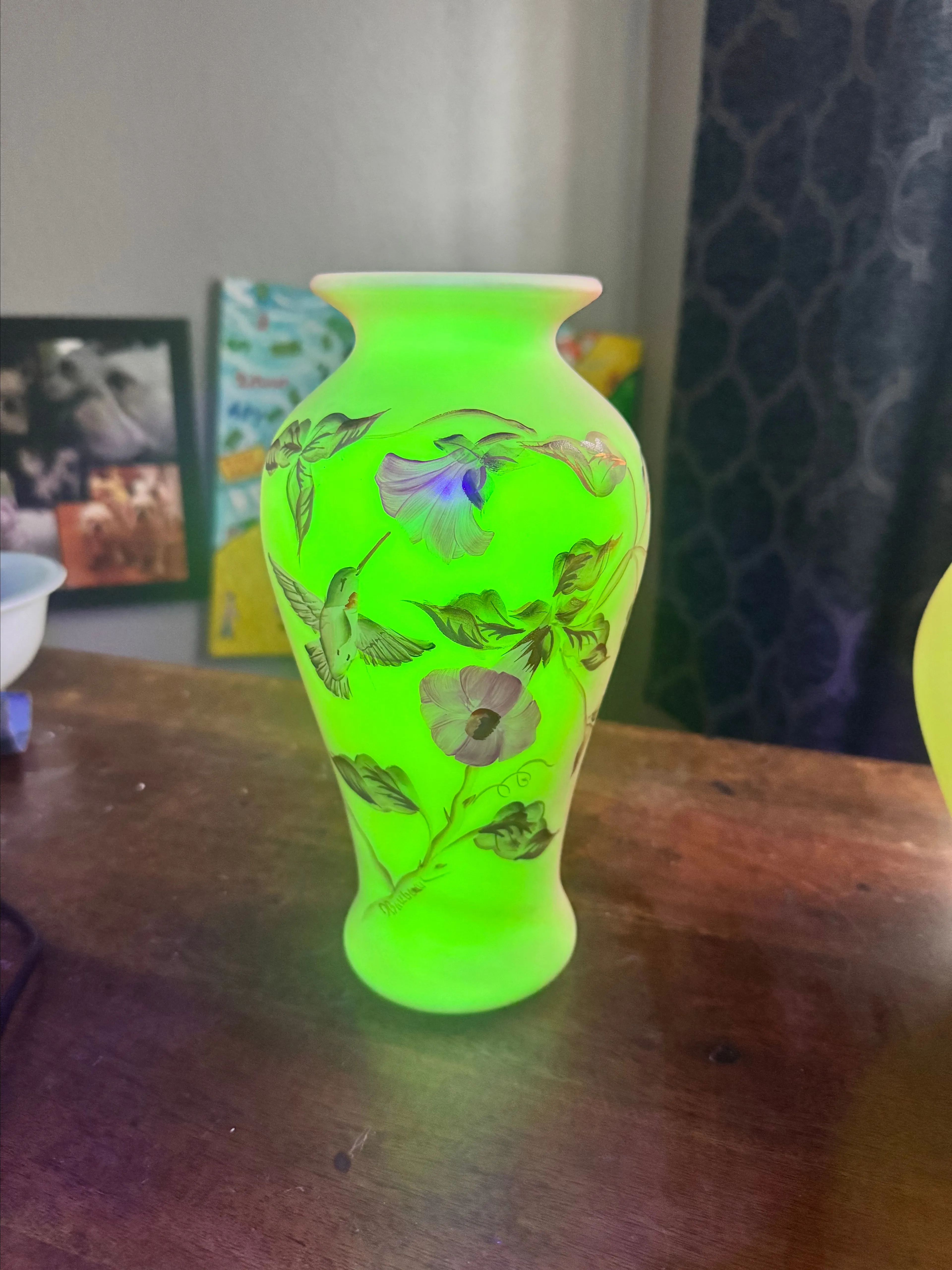 Product image for LARGE RARE LE Fenton Glass Burmese Historic Collection Hummingbird Vase - Uranium   90th Year  Numbered # 413/799