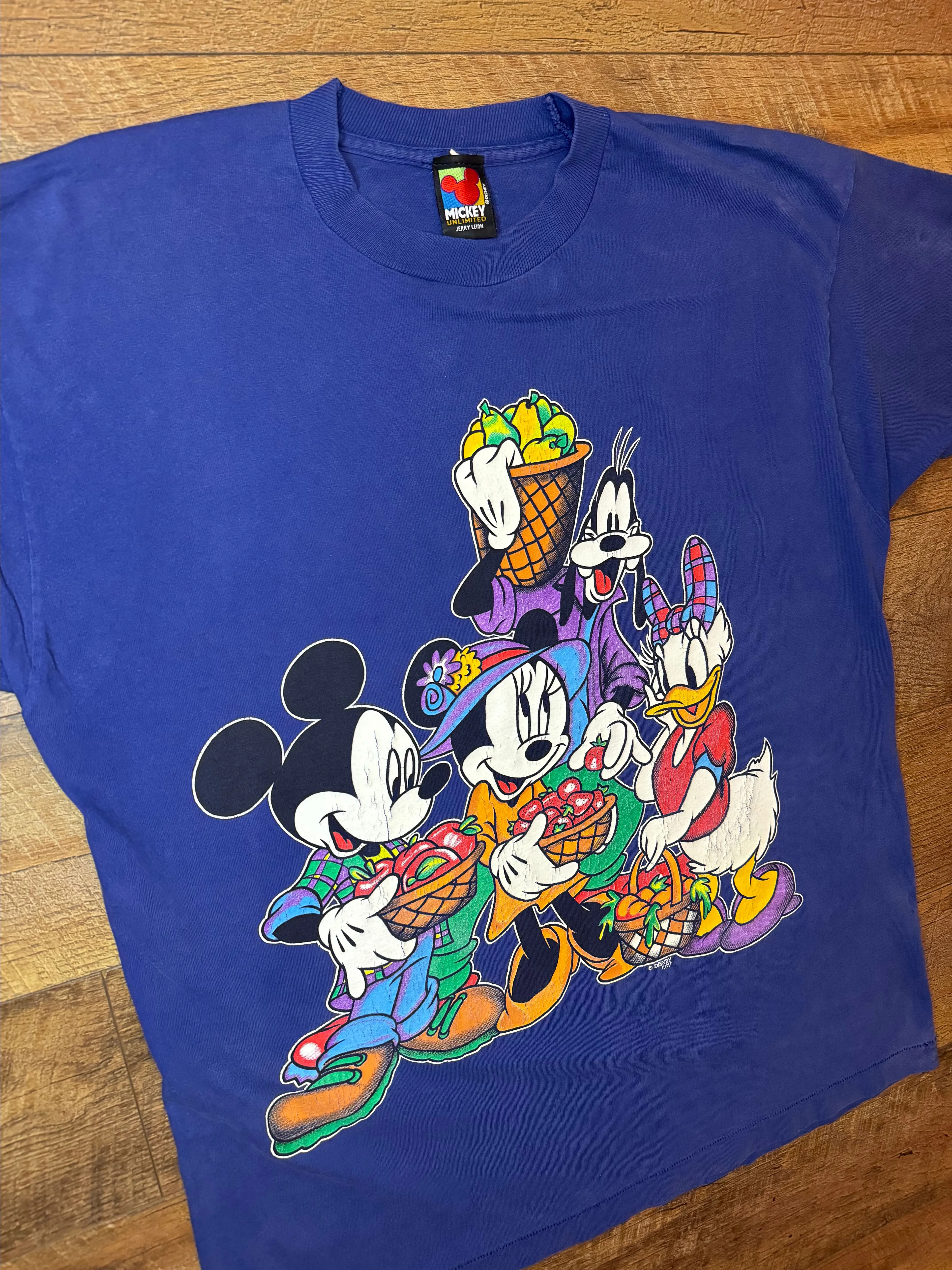 Product image for Vintage Disney Mickey & Friends T-Shirt Men’s Sz XL