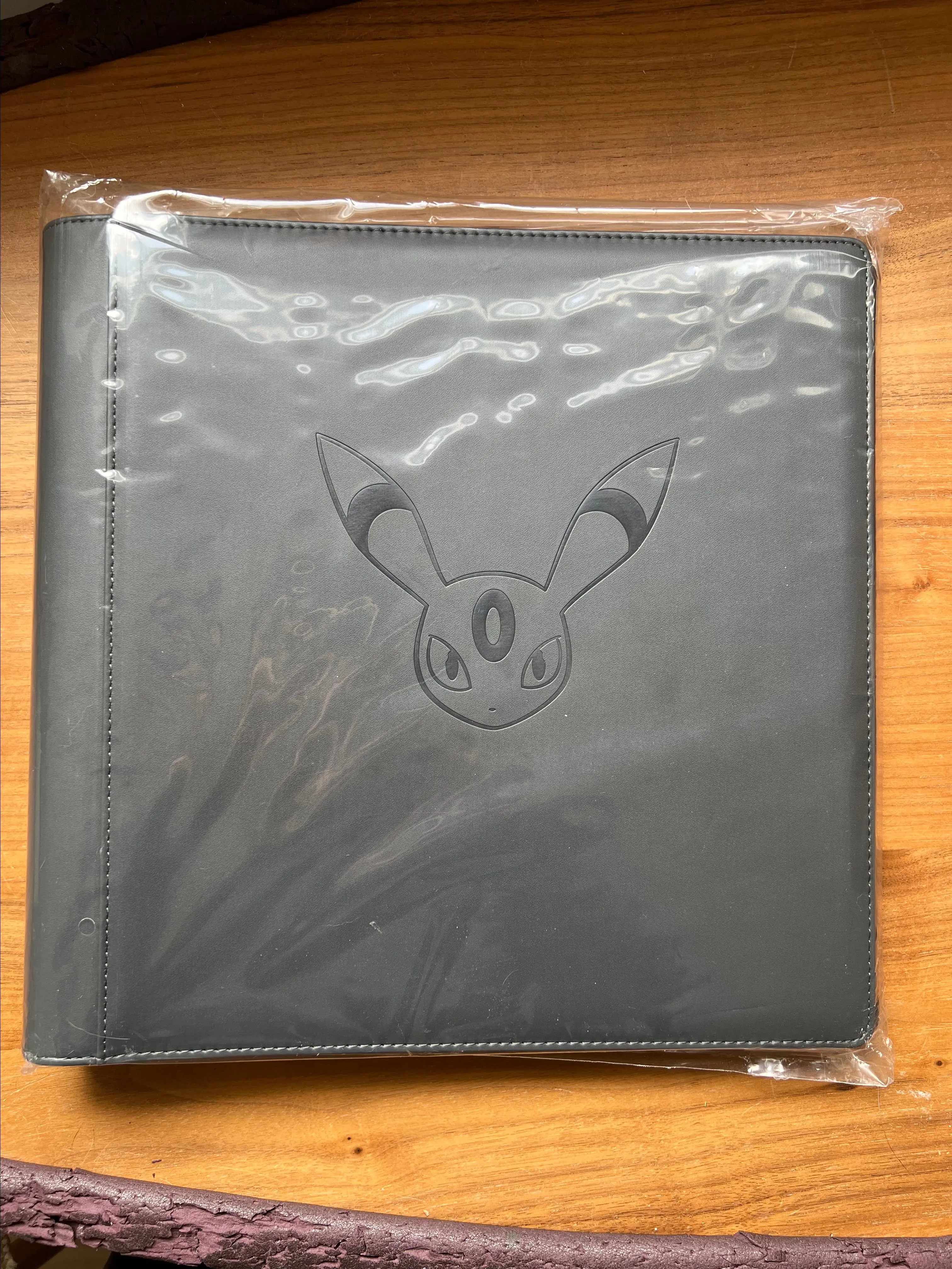 Pokmon S-Chinese Umbreon Card Binder New  Whatnot: Shop, Sell, Connect