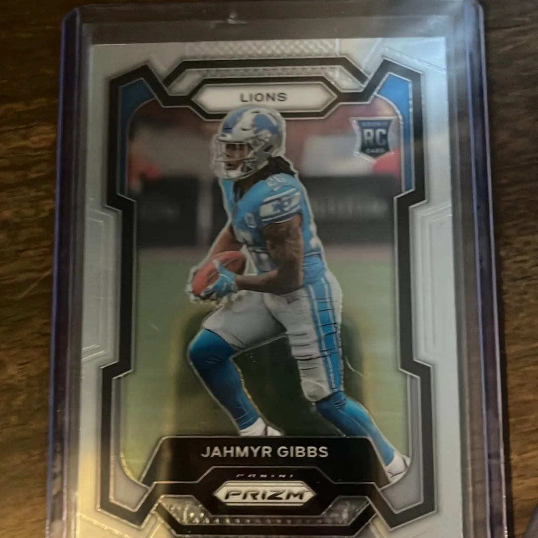 Product image for Jahmyr Gibbs 2023 Prizim football base no.331