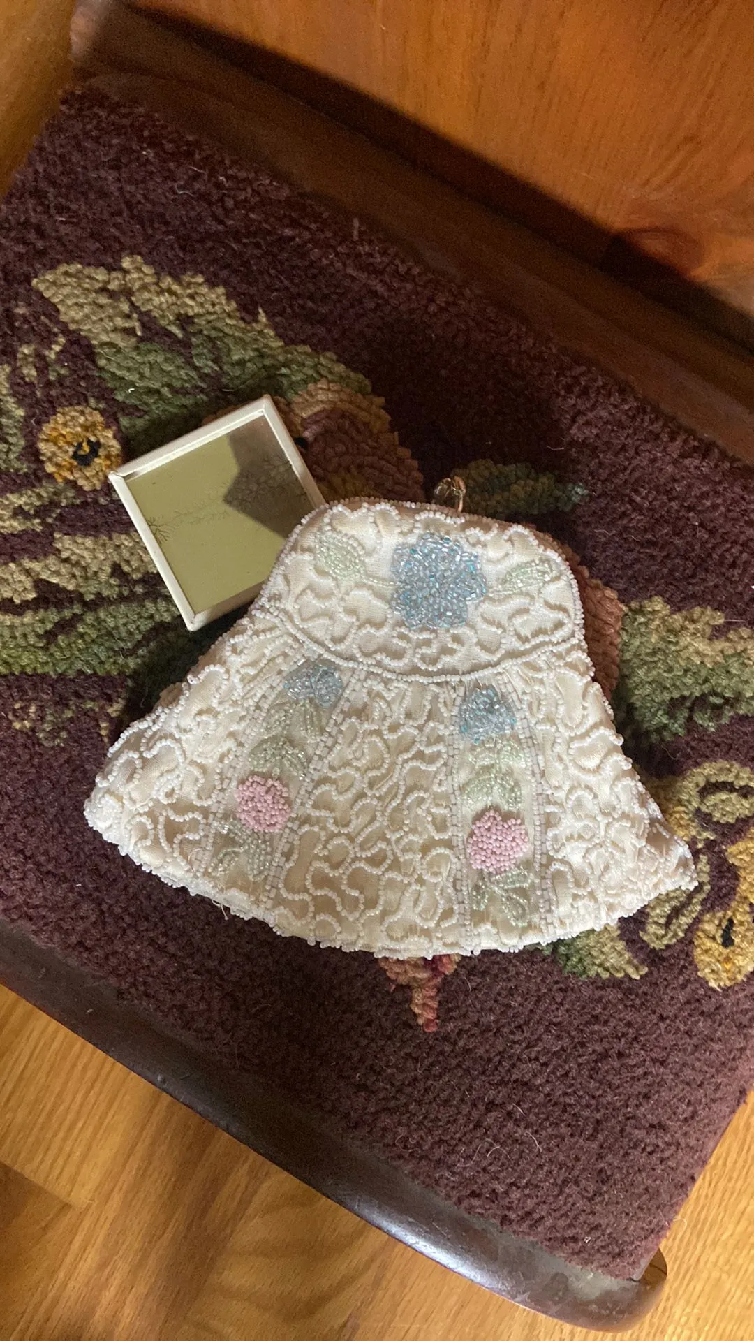 Product image for Vintage evening purse made in Belgium
