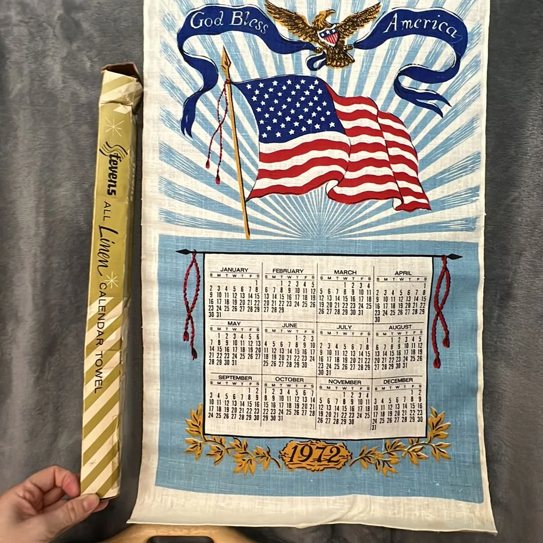 Product image for 1972 All Linen Calendar Towel