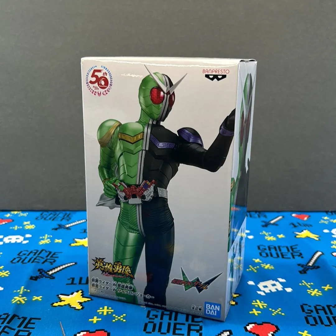 Product image for Kame rider w cyclone joker statue 6 inch