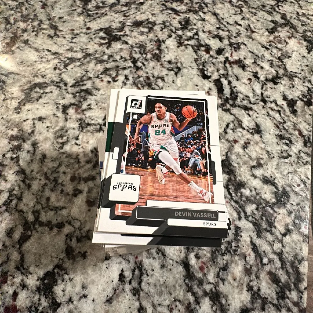 Product image for Donruss Basketball Lot