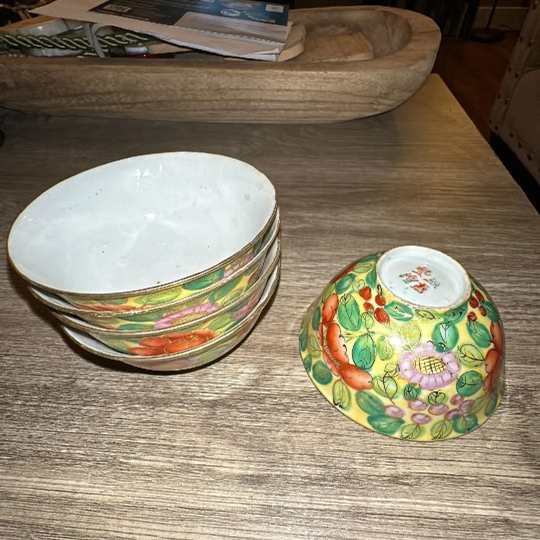 Product image for Vintage Antique Rose Medallion Porcelain Small Bowls