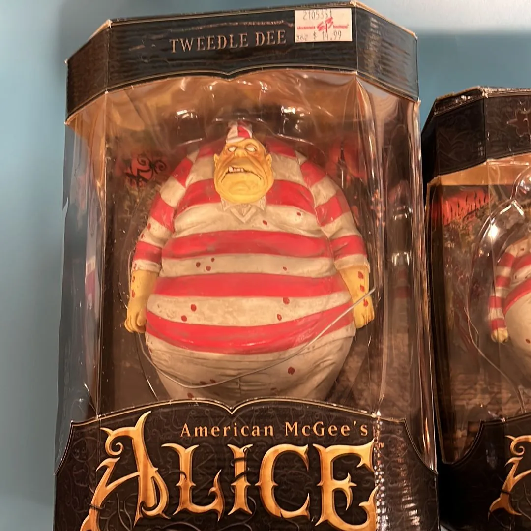 Product image for Alice Tweedle Dee and Tweedle Dumb 2x Lot
