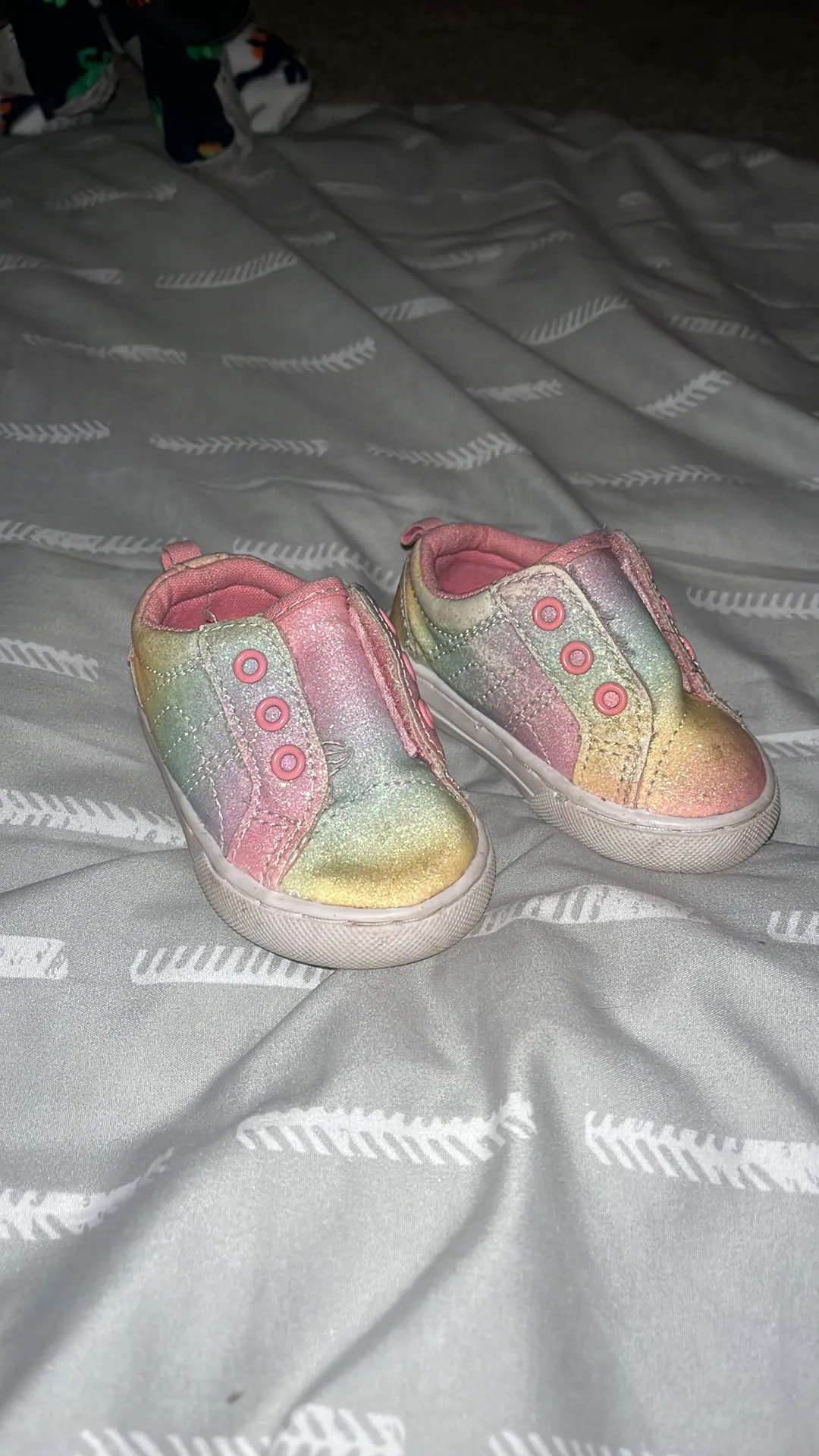 Product image for Size 2 slip on rainbow