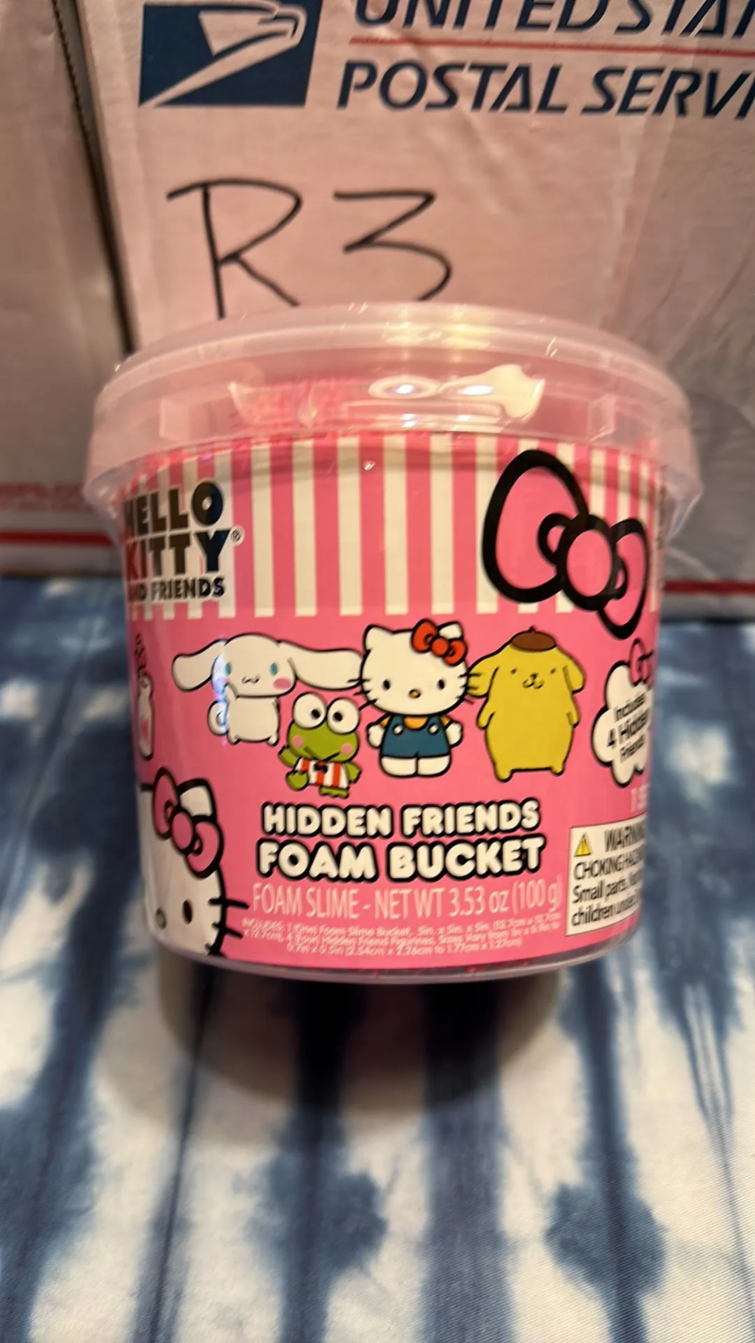 Product image for Hello Kitty Foam Hidden Figure Bucket