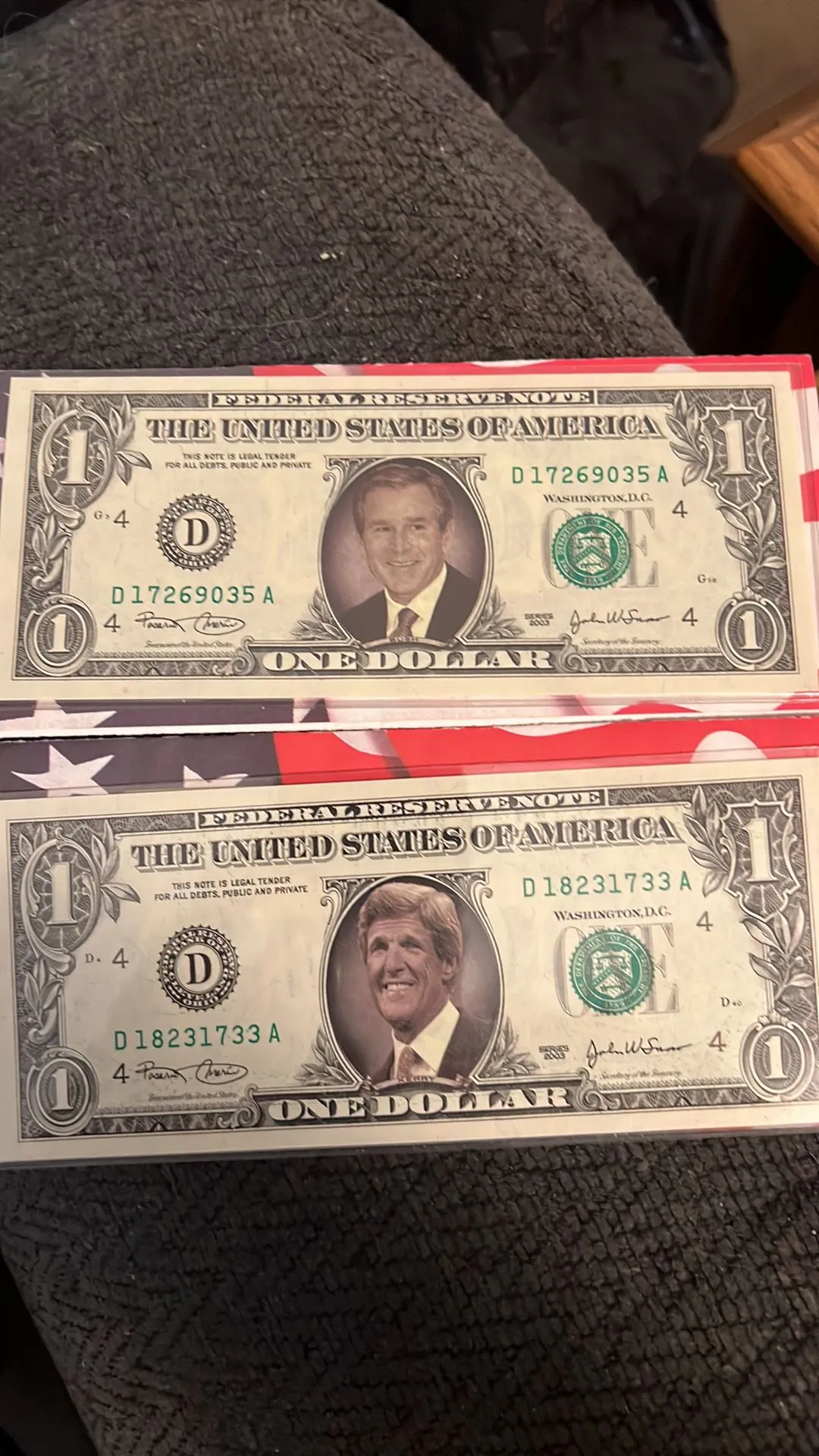 Product image for 2004 Presidential Election $1 bill with major Ink Transfer Error on both bills