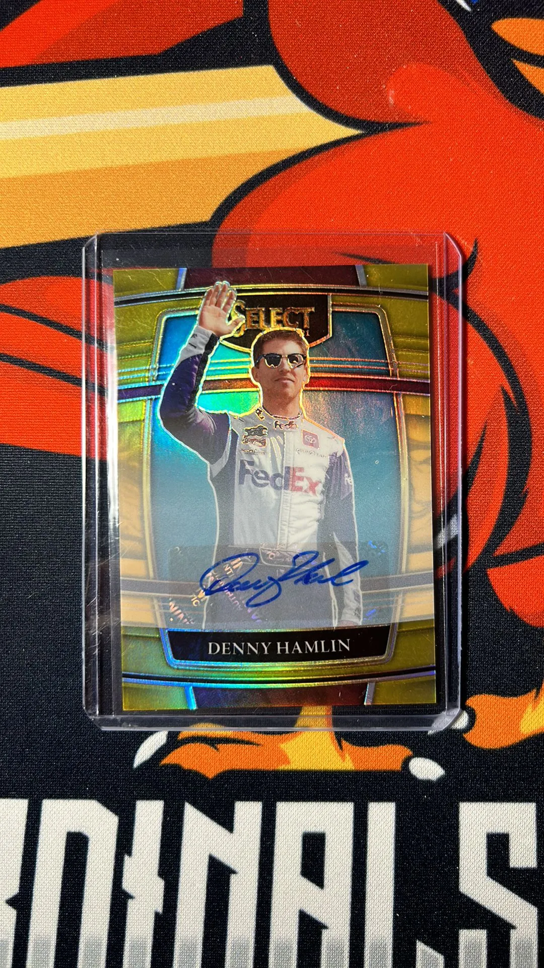 Product image for Denny Hamlin Select Gold Auto 06/10