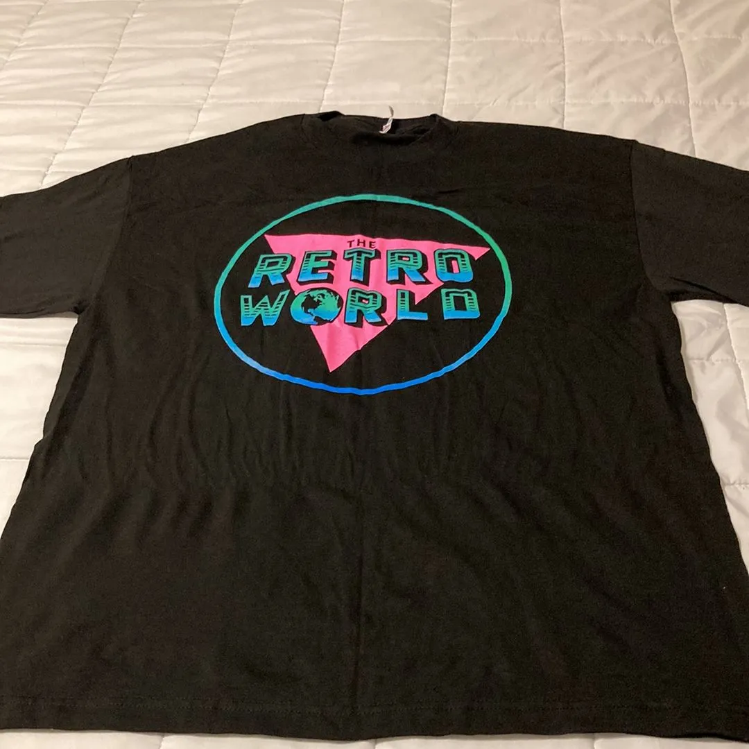 Product image for The Retro World Shirt Size X-Large
