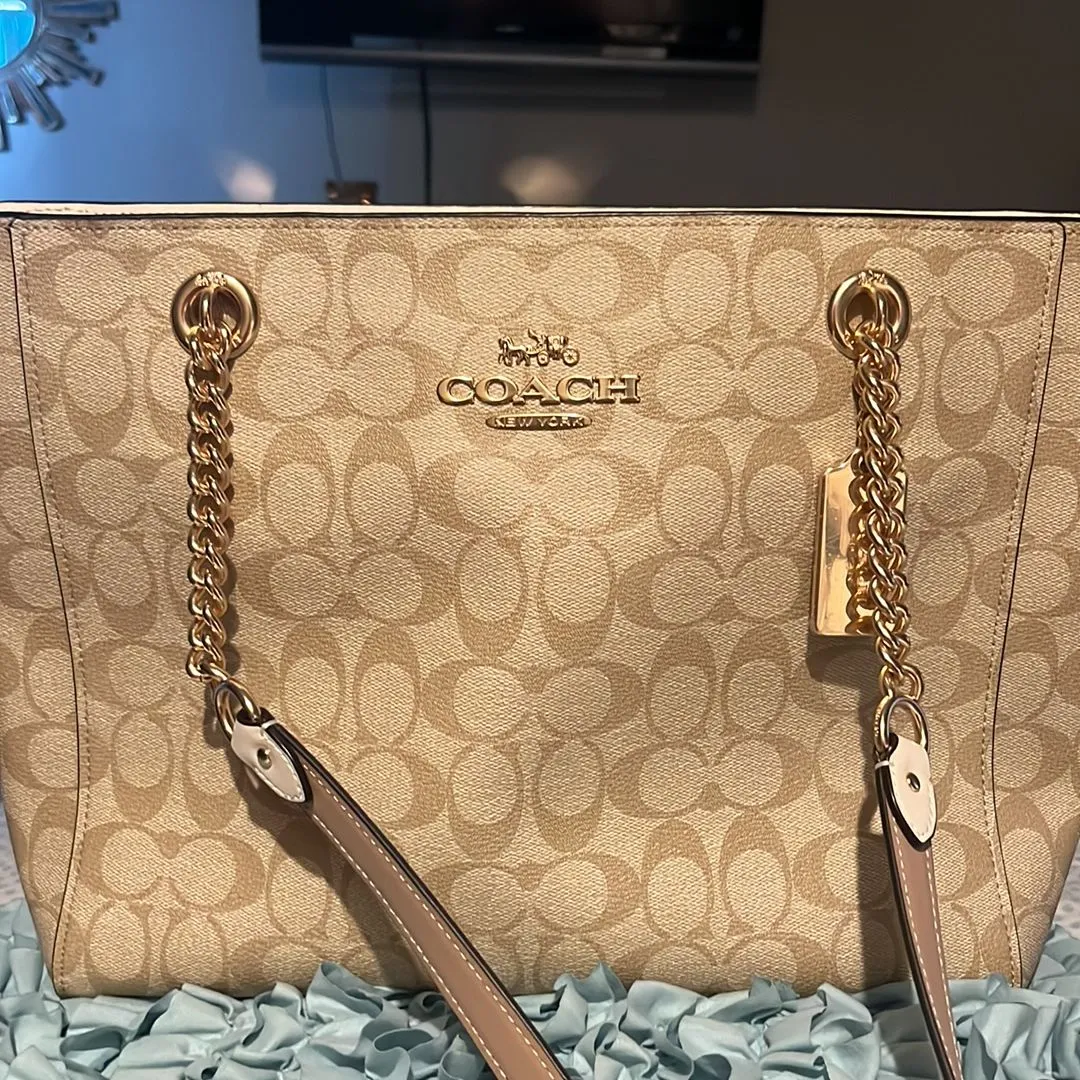 Product image for New Coach Tote