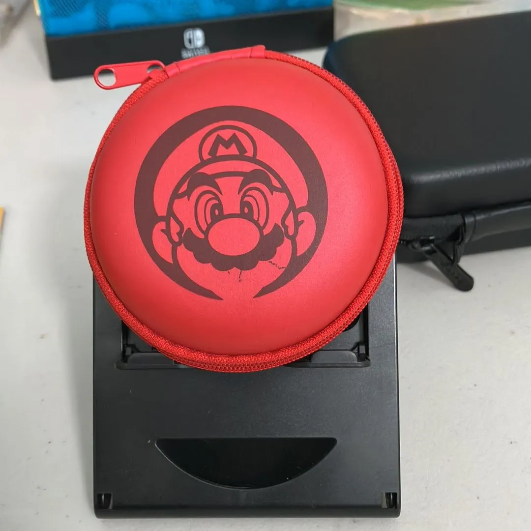 Product image for Super Mario Bros 35th Anniversary Ear Buds Case/Pouch
