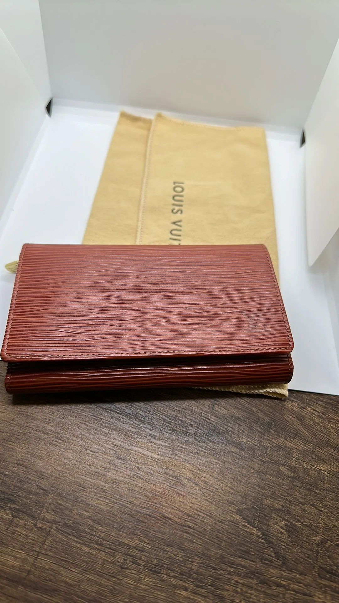 Product image for #36 Lv zippy short wallet epi Porte