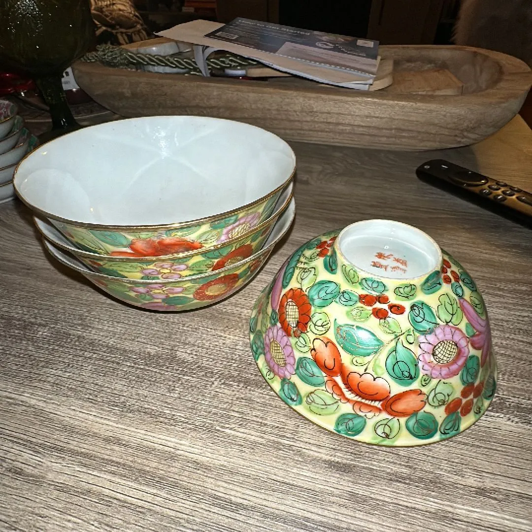 Product image for Vintage Antique Rose Medallion Large Bowls