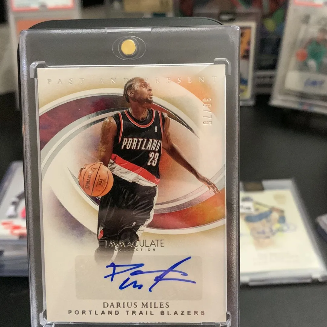 Product image for Darius Miles 2019-20 PANINI IMMACULATE PAST & PRESENT AUTO 36/75 🔥🔥🔥