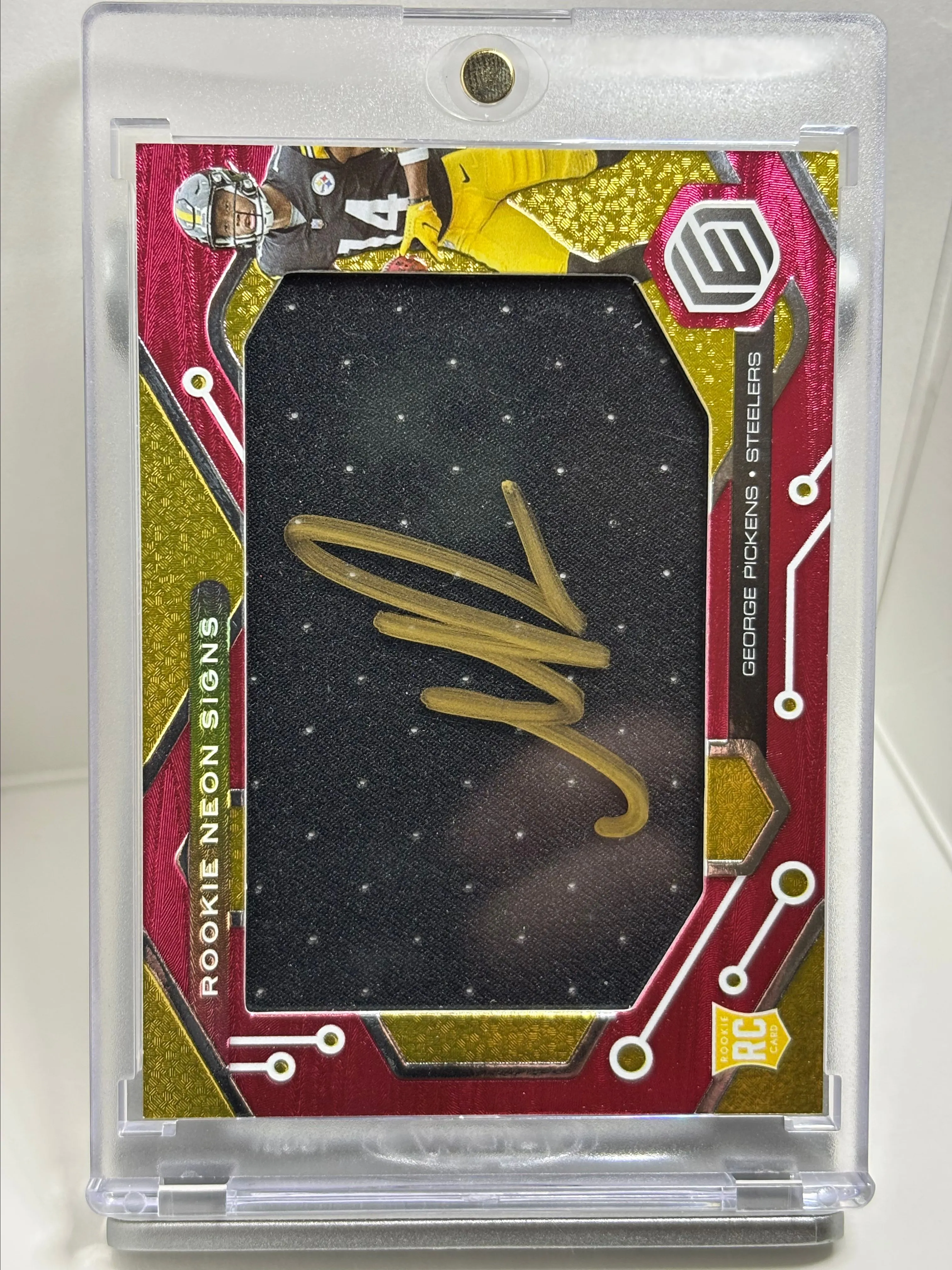 Product image for 2022 Panini Elements Rookie Neon Signs George Pickens 02/50 Auto Jersey Card