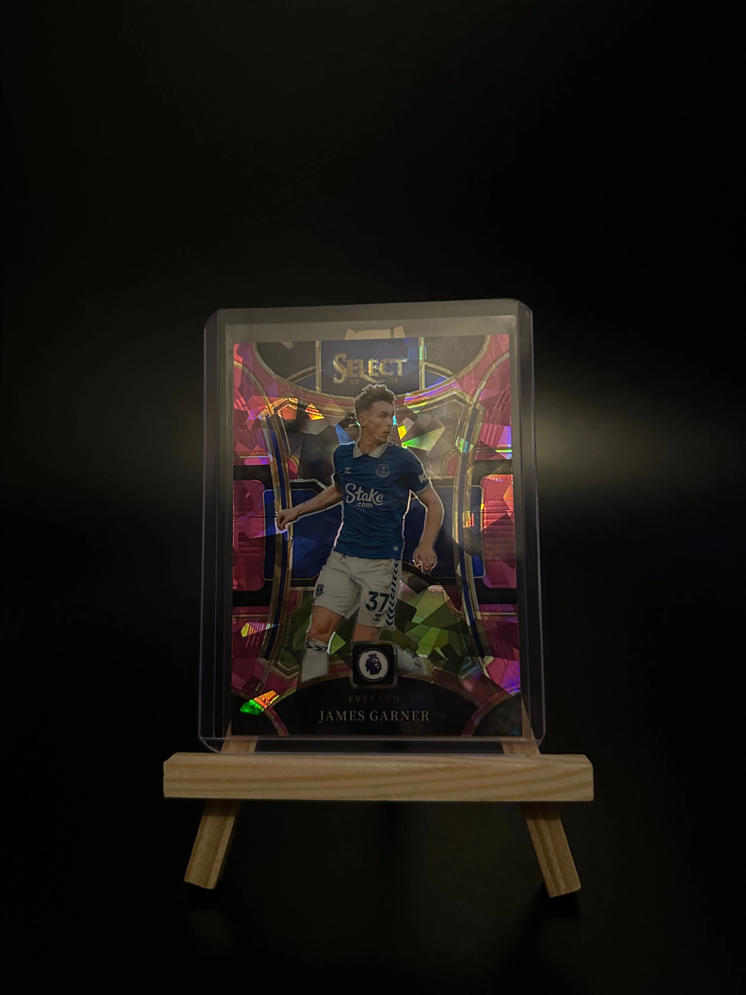 Product image for James Garner Select 2023-24 Pink Cracked Ice Everton