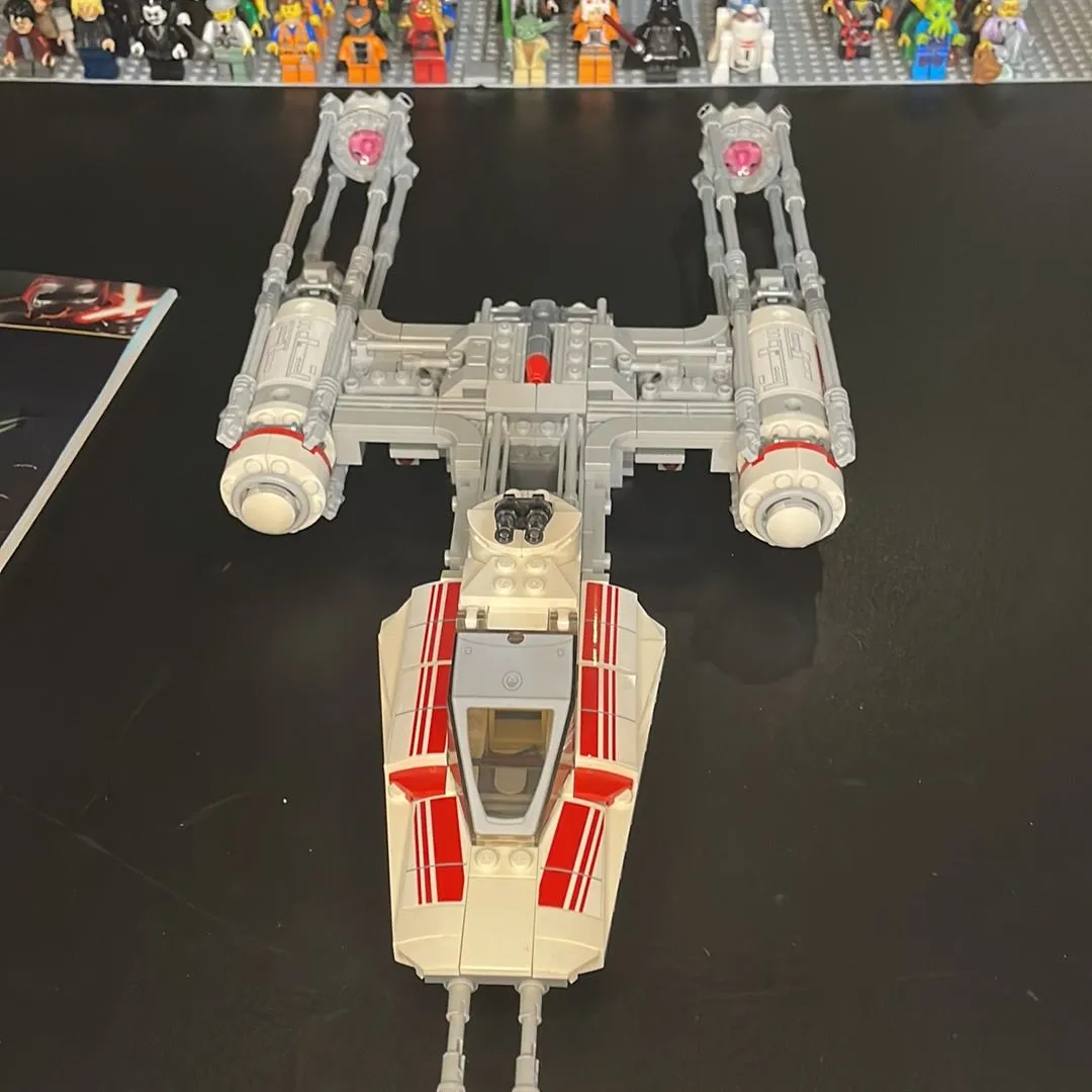 Product image for Lego Star Wars Resistance Y wing Bomber