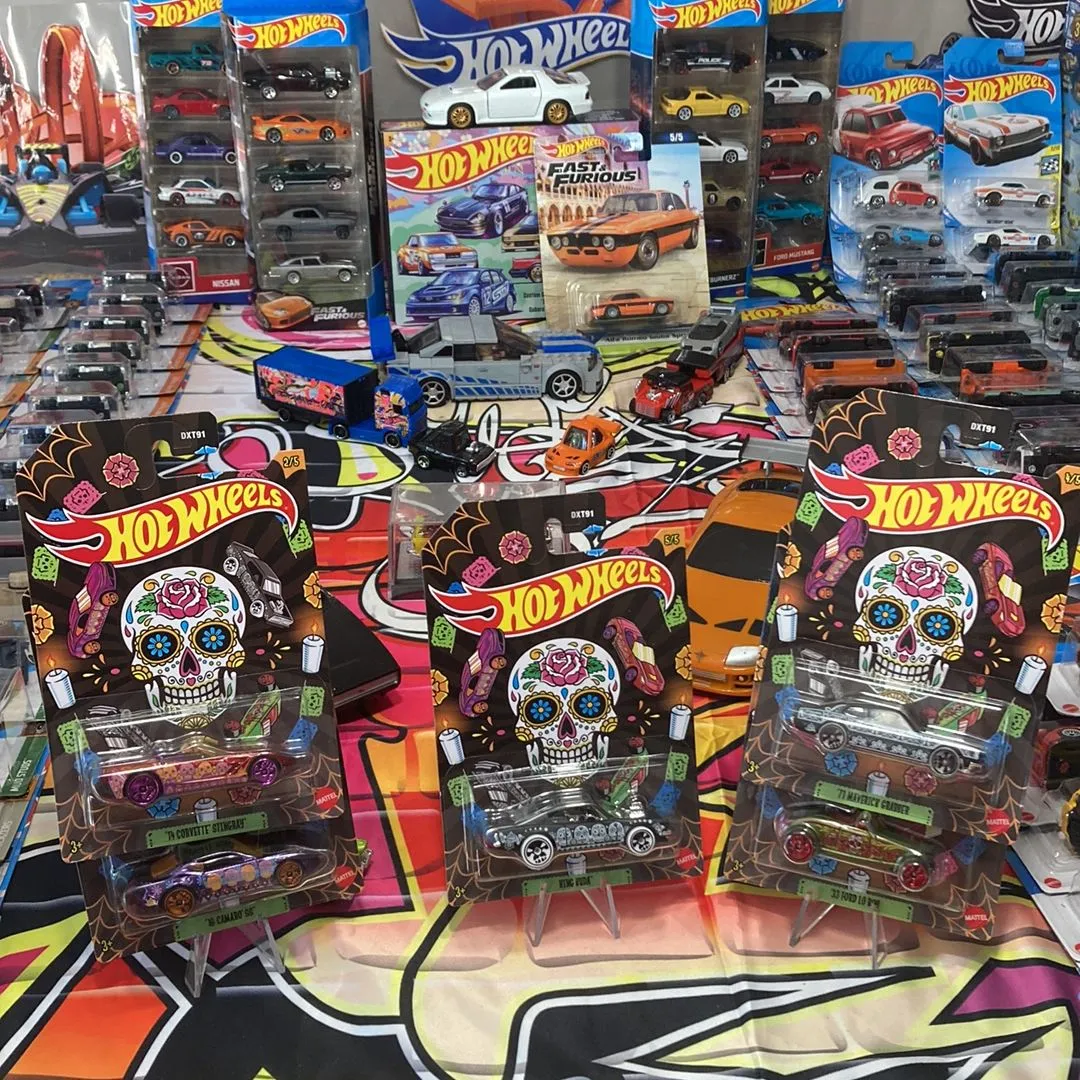 Product image for Hot Wheels 2023 Halloween Dia De Los Muertos Set OF 5 Complete - Limited EDITION