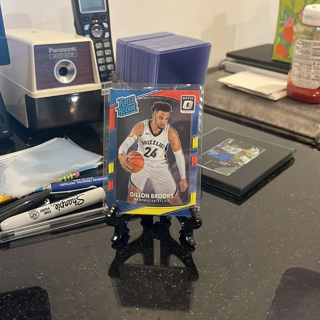 Product image for Dillon Brooks Red Yellow Rated Rookie #152
