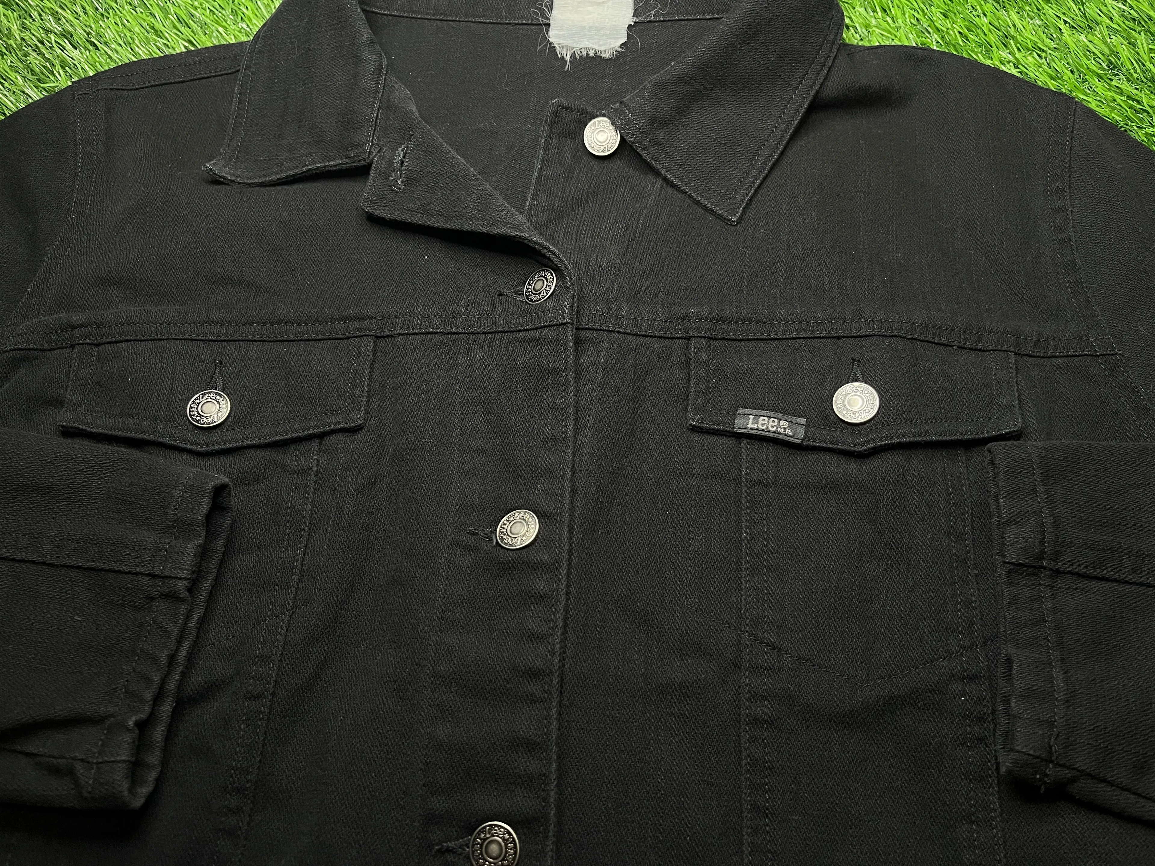 Product image for 53. 70s/80s Lee Denim Jacket fits Sz M (23x26.5)