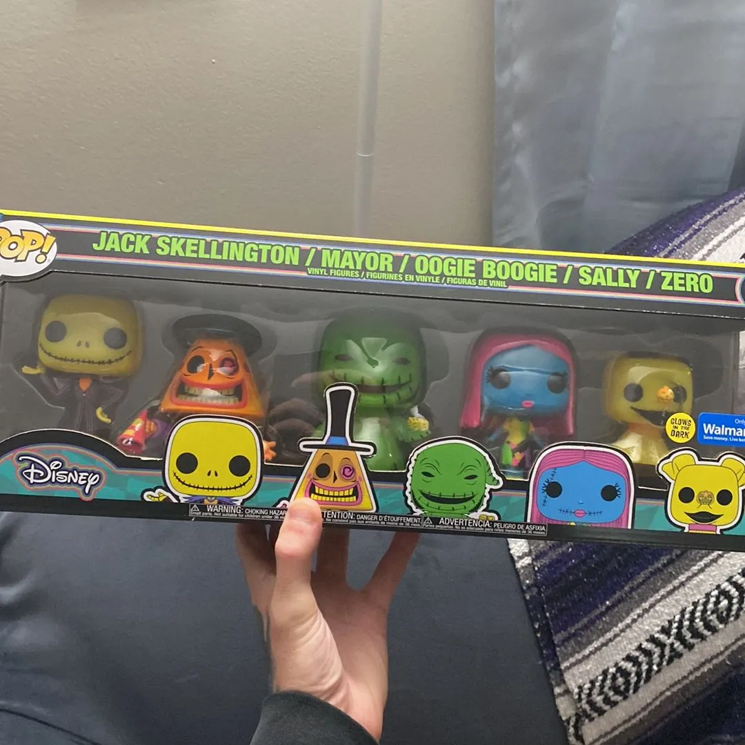 Product image for 5 Pack Nightmare Before Christmas (Black Light)