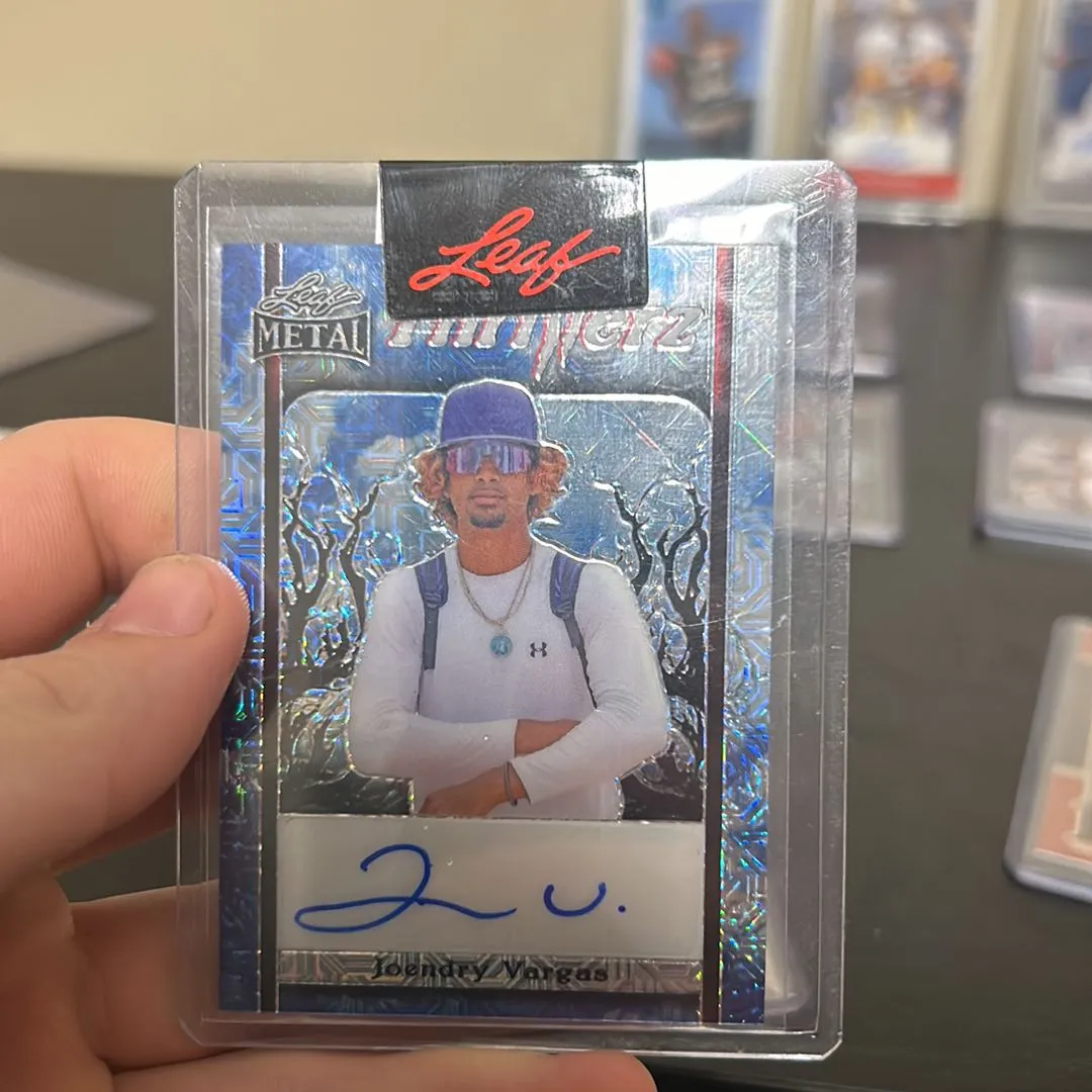 Product image for Joendry Vargas auto 1/1