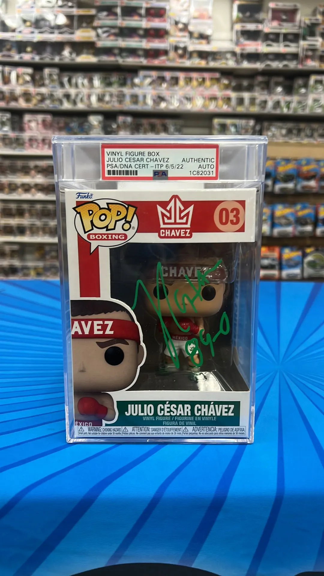 Product image for Julio Cesar Chavez PSA auto 89-0 signature