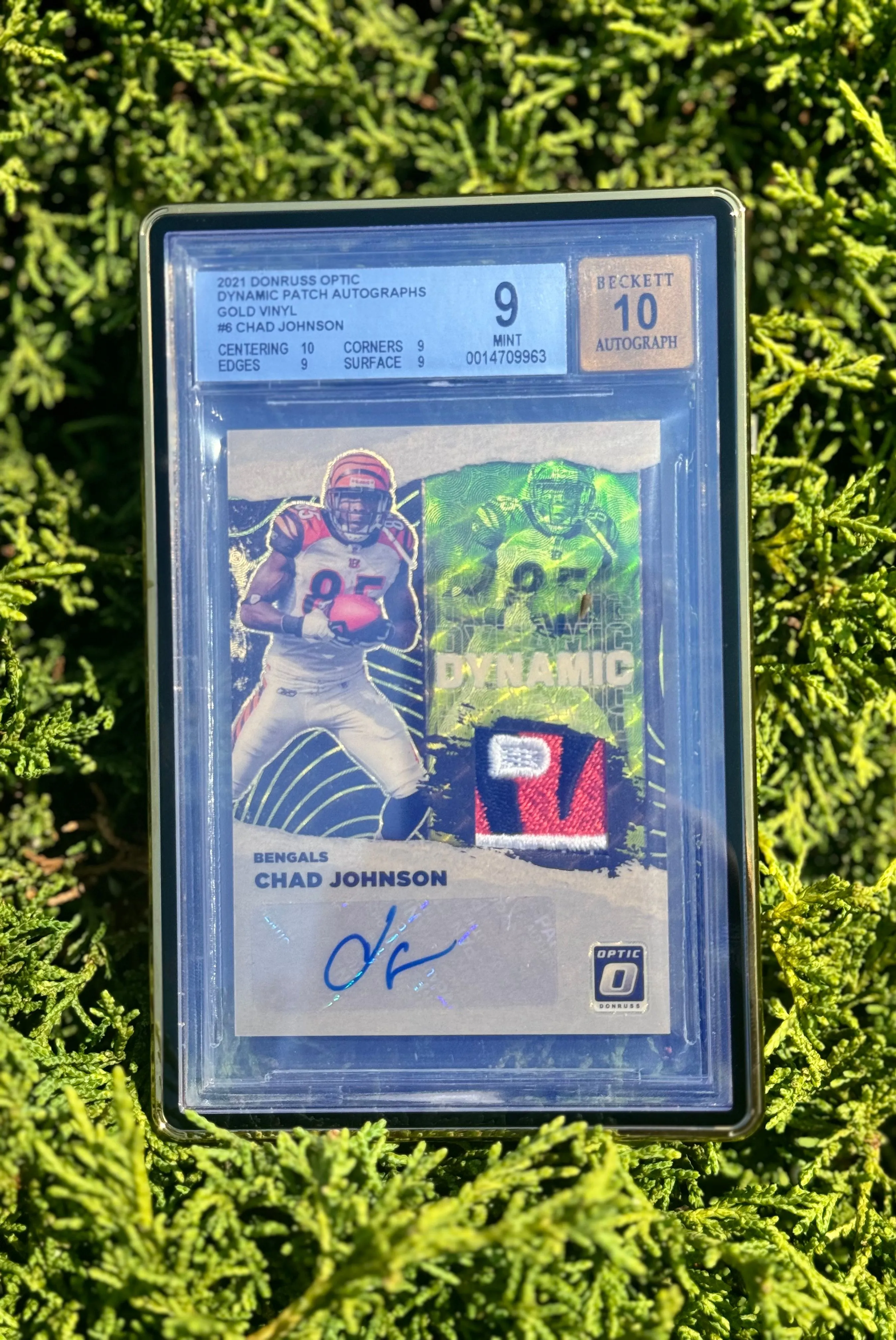Product image for 2021 Optic Chad Johnson Gold Vinyl 1/1 Player Worn Patch Auto