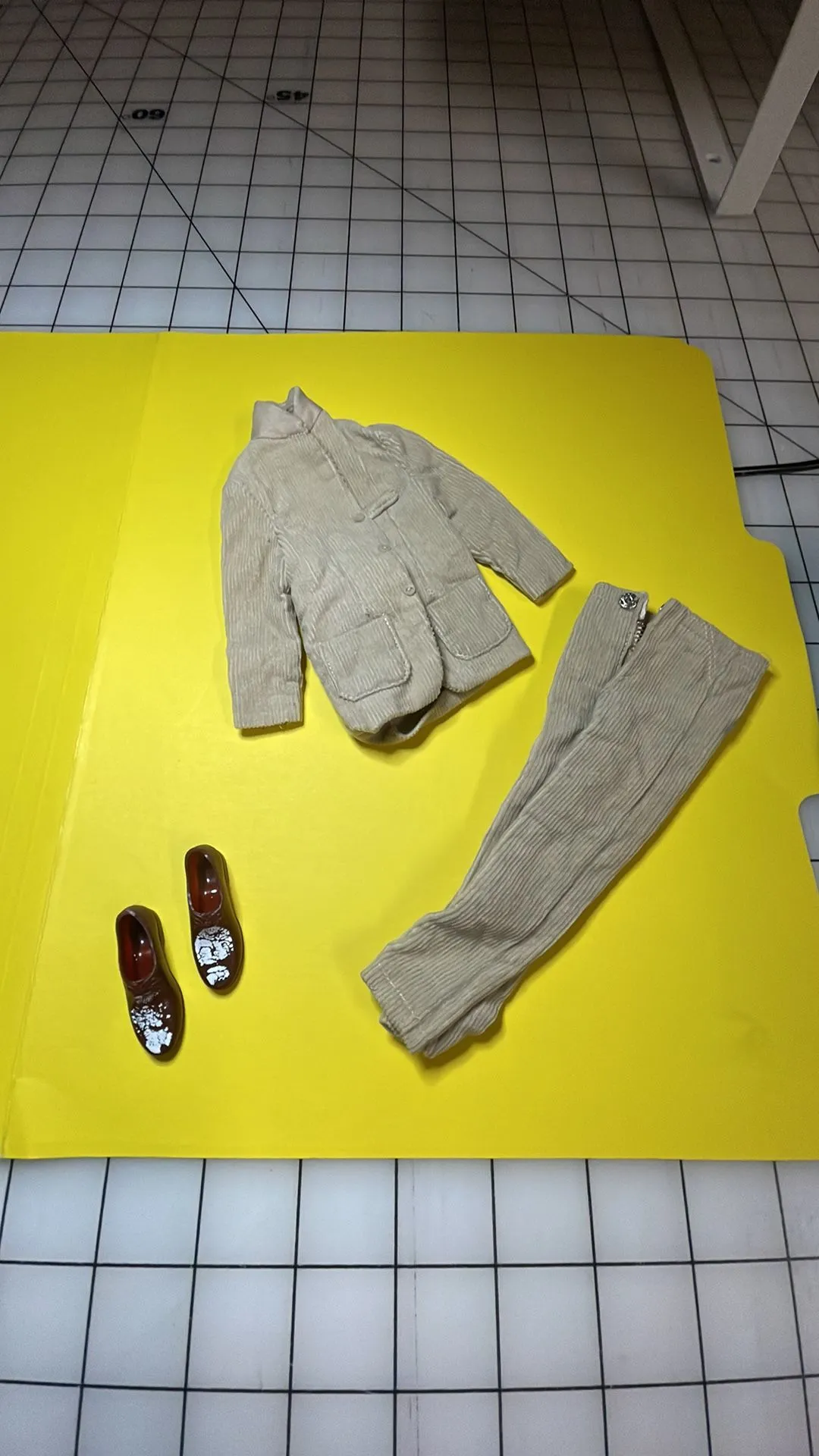 Product image for Inv. 4685 Ken-Corduroy Jacket & Pants, Loafers-White paint coming off