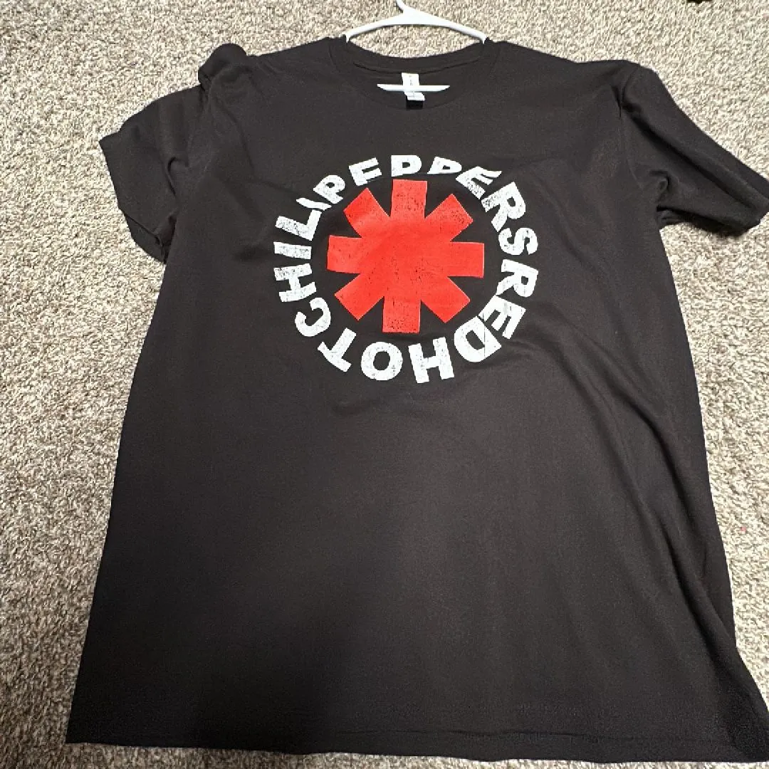 Product image for Red hot chilli peppers band tee XL