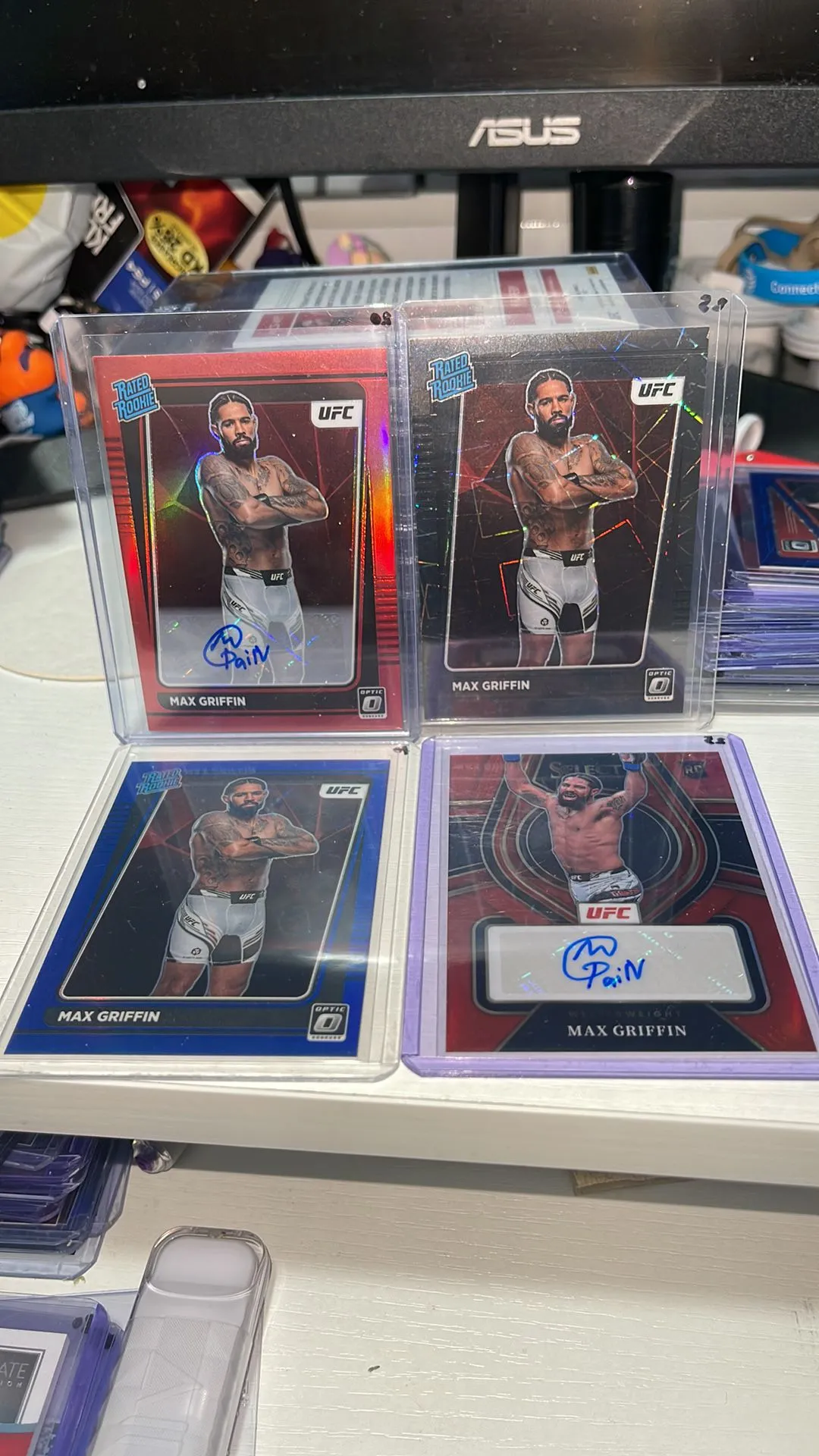 Product image for Max “Pain” Griffin 8 card Lot