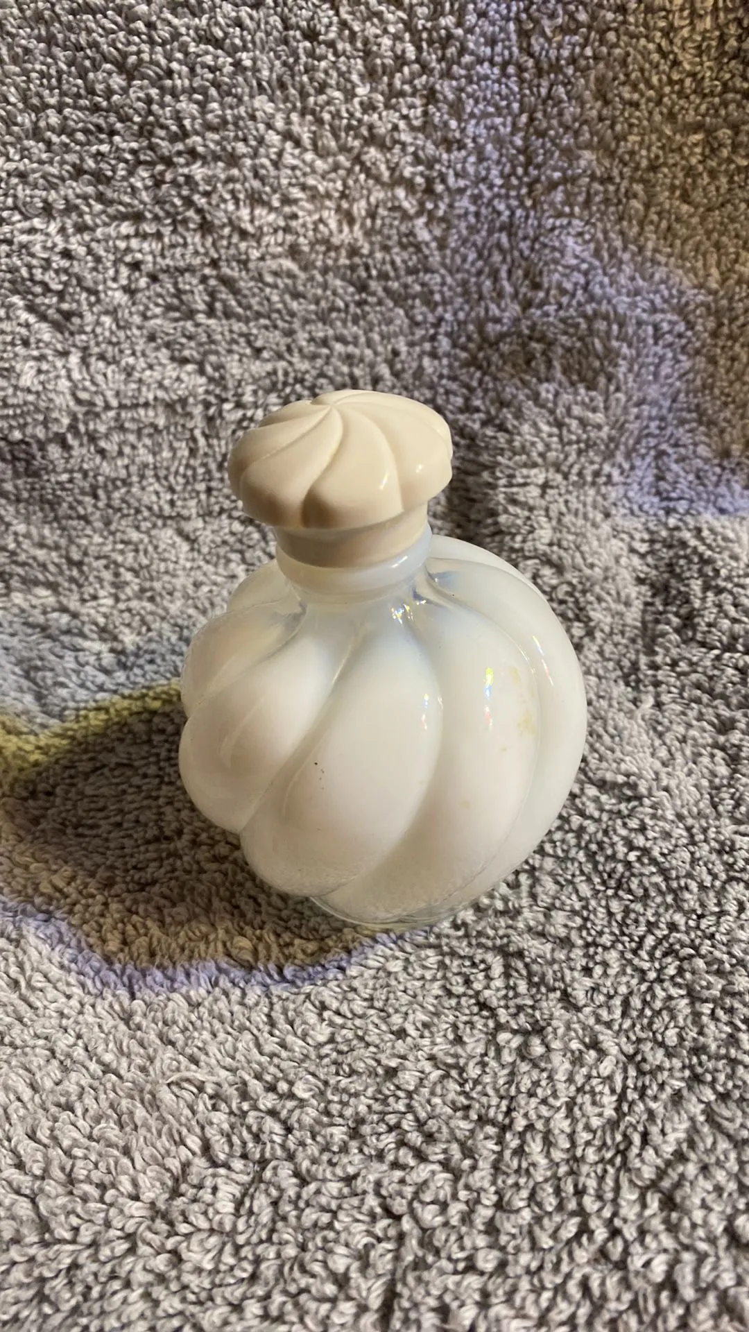 Product image for Opalescent perfume bottle Bakelite top