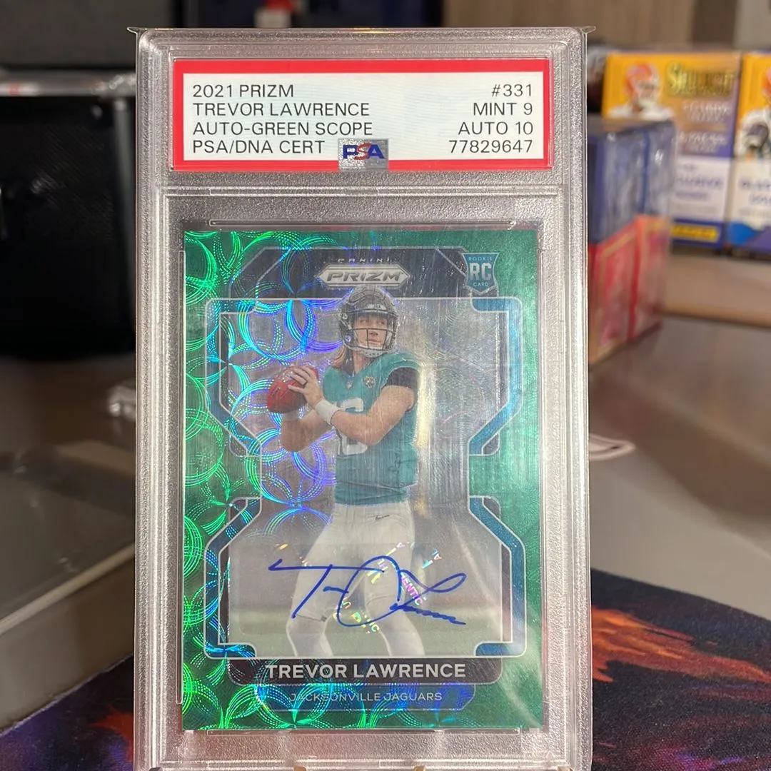Product image for 2021 Panini Prizm Trevor Lawrence 331 Auto-Green Scope PSA MINT 9