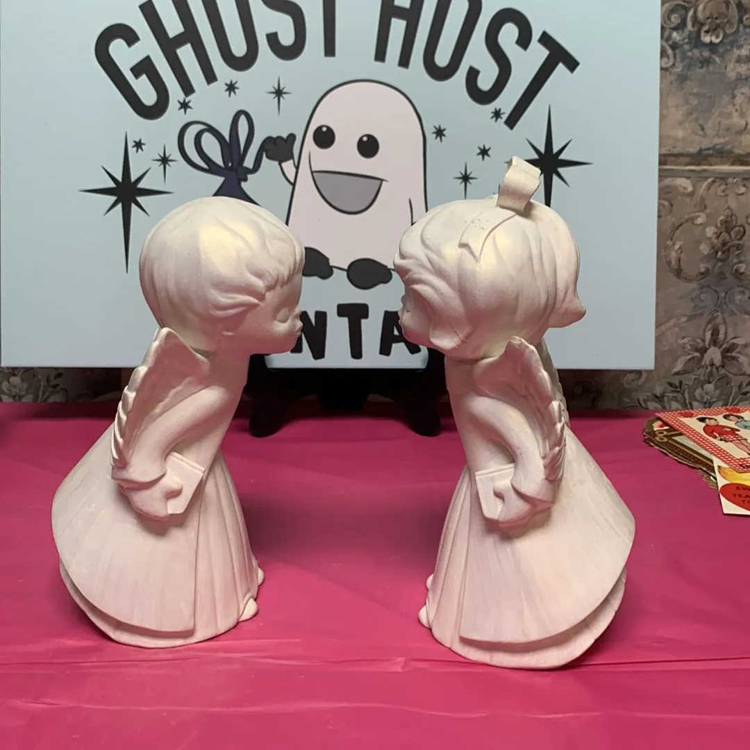 Product image for Vintage solid white ceramic kissing angels